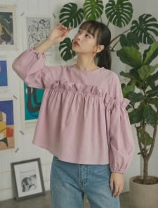 フリルデザインブラウス