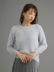 フェザーニットクルーネックプルオーバー