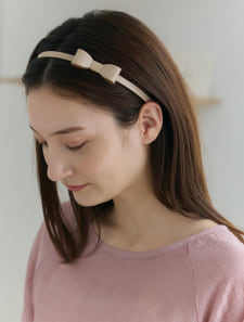 リボンレザーカチューシャ