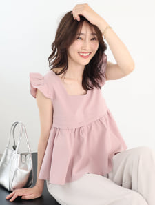 フレアショルダーノースリーブブラウス