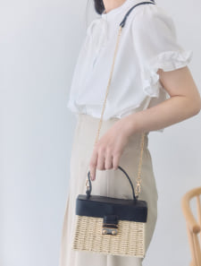 スクエア型ショルダーかごバッグ