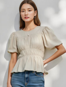 ギャザーデザインブラウス