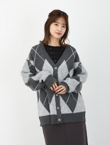 アーガイル柄Vネックカーディガン