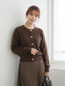 【kanaセレクト】 ゴールドボタンニットカーディガン