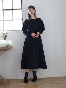 裏起毛ウエストタックワンピース