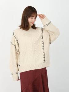 配色ステッチケーブルニット