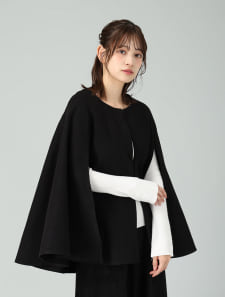 ノーカラーケープコート