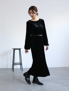 バックオープンベロアワンピース