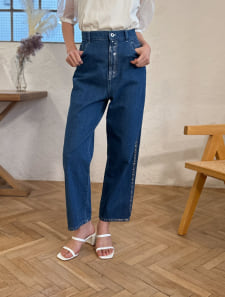 ストレートデニムパンツ