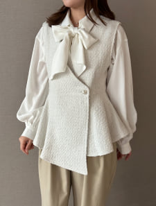 パールボタンツイードジレベスト