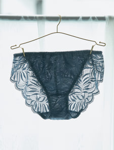 ワイヤーブラ（ハイカバレッジタイプ）ペアショーツ