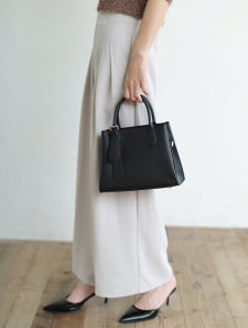 ワンサイドベルトハンドルハンドバッグ