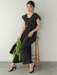 ランダムドットフリル袖オールインワン