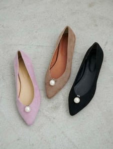 ポインテッドパールモチーフフラットシューズ