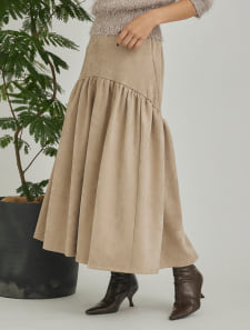 スエードポンチティアードスカート