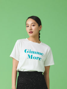 グラフィックロゴTシャツ