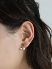 ループパールポイントイヤリング