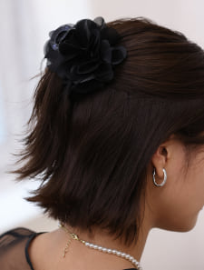 フラワーモチーフヘアクリップ