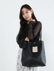 合皮ハンドルタックトートバッグ