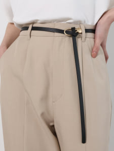 ゴールドバックルノットベルト