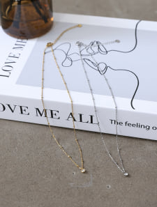 【サージカルステンレス】ポイントチェーン1粒ストーンネックレス