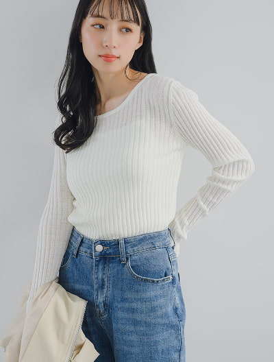 Uネックリブニット