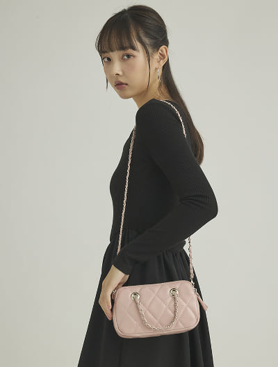 コンパクトチェーンバッグ