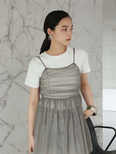 チュールキャミトップス