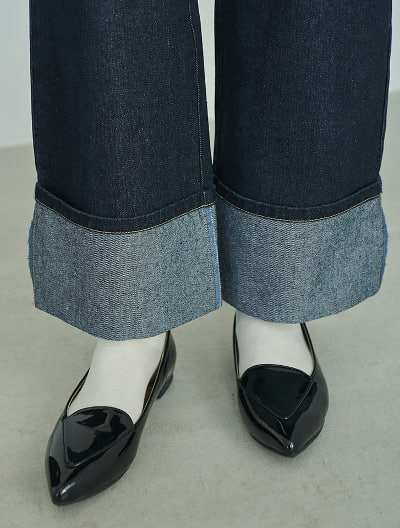 ポインテッドトゥレインフラットシューズ