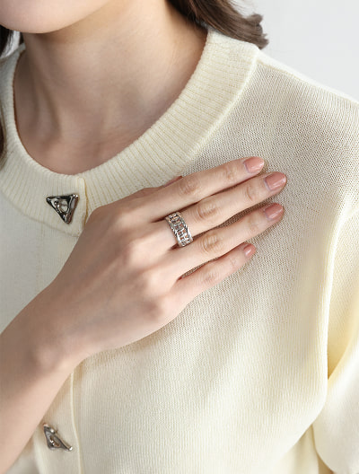 エッジメタルチェーンフリーリング