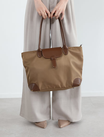 コンビナイロントートバッグ