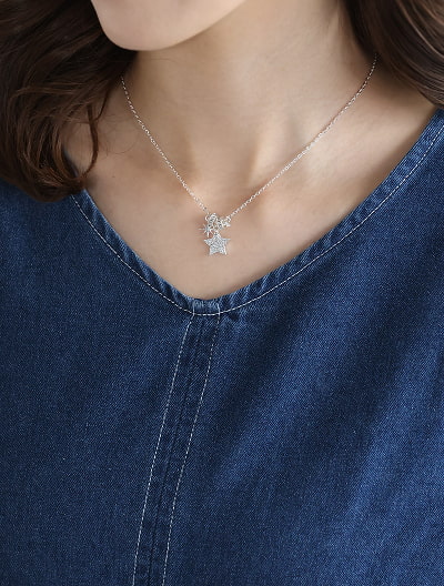 モチーフギャザーネックレス