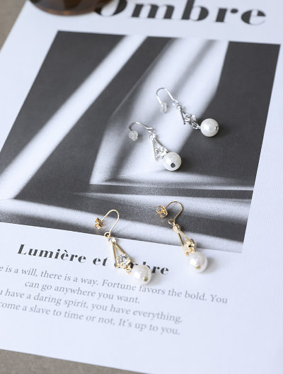 【サージカルステンレス】パールブリングストーンピアス