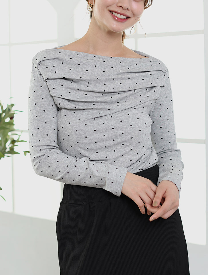 ドットオフショルプルオーバー