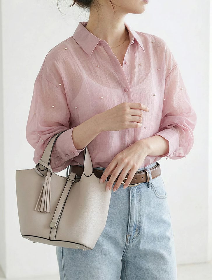 スタッズ付きシアーシャツ