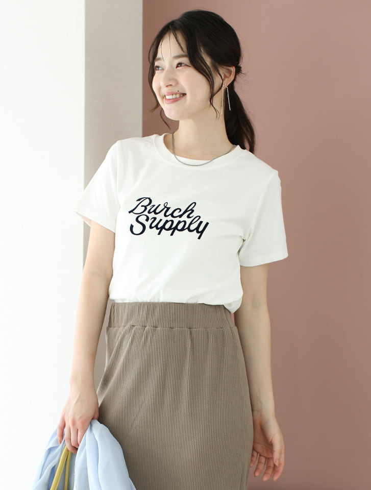 レタリングロゴTシャツ