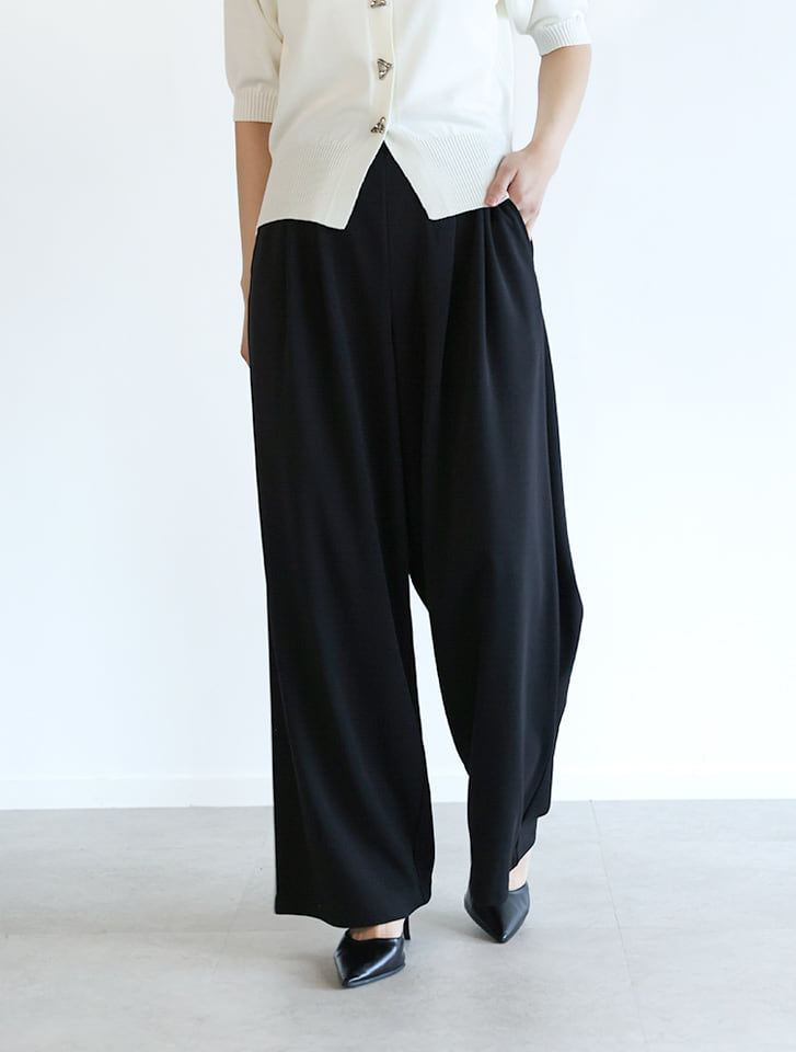 ツータックワイドパンツ