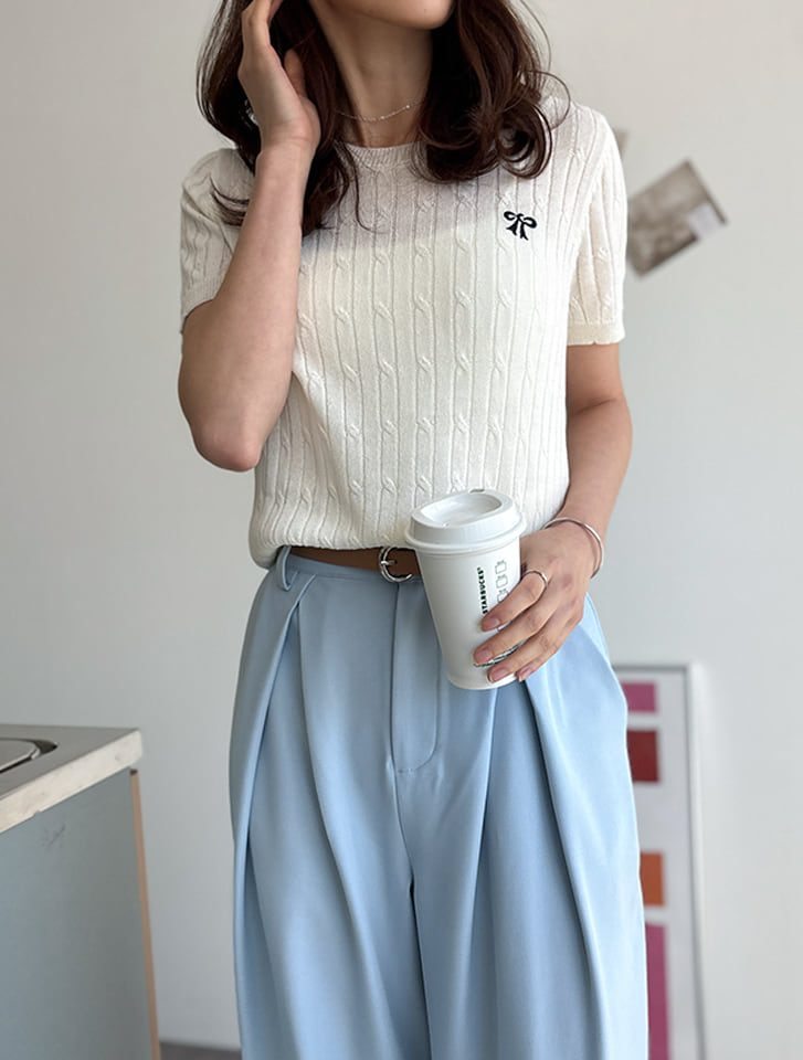リボン刺しゅう半袖ケーブルニット