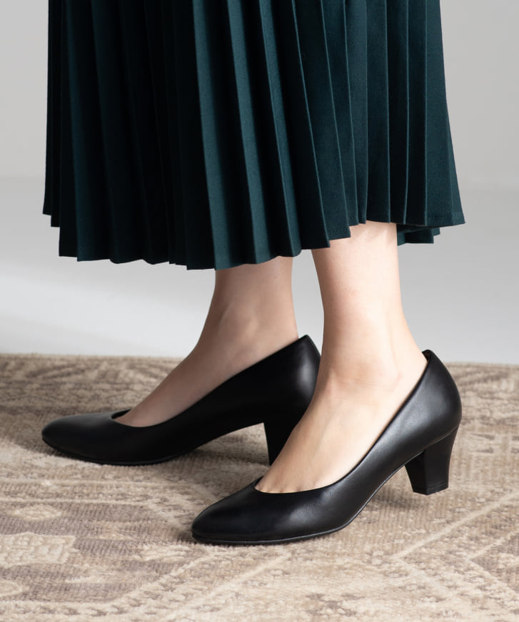 プレーン<ふわさら>痛くないパンプス