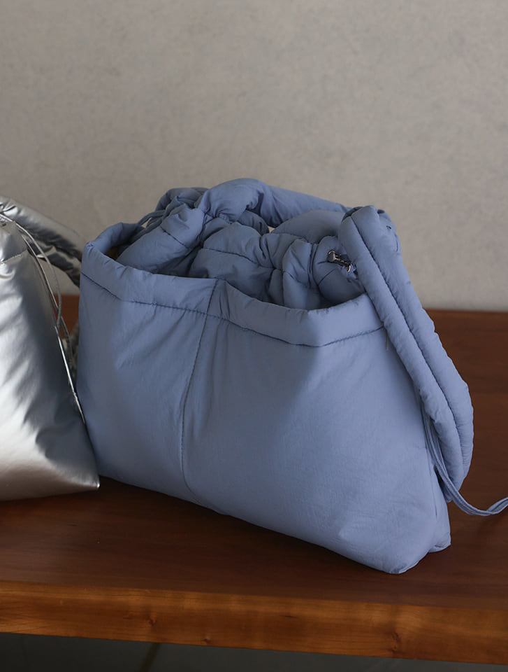 パデットショルダーバッグ