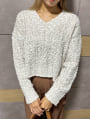 ぽんぽんラメヤーンVネックニット