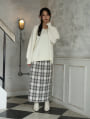 チェック柄バックスリットナロースカート