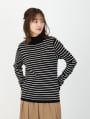 ハイネックボーダーニット