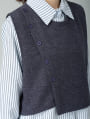 ニットベスト付きストライプシャツ