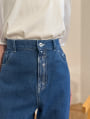 ストレートデニムパンツ