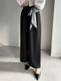 【U150サイズあり】スカーフ付きタックワイドパンツ