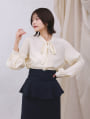 袖プリーツボウタイブラウス