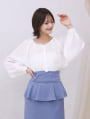 ショルダータックブラウス