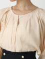 ショルダータックブラウス