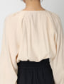 ショルダータックブラウス